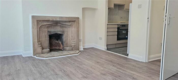 1 Bedroom Flat To Rent In Holloway Road, London, N7