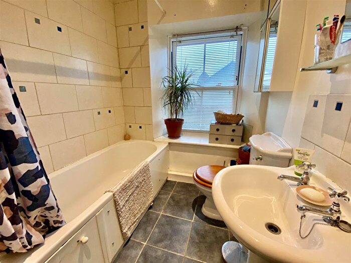 3 Bedroom End Of Terrace House For Sale In Fore Street, Constantine, Falmouth, TR11