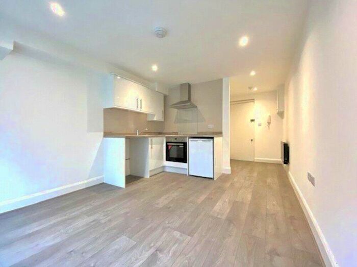 Property To Rent In New Cross Road, London, SE14