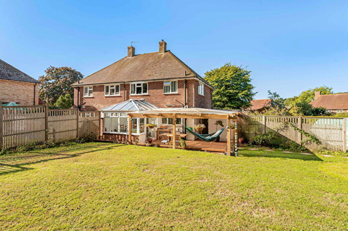3 Bedroom Semi-Detached House For Sale In Barnet Close, Wonersh, Guildford, GU5