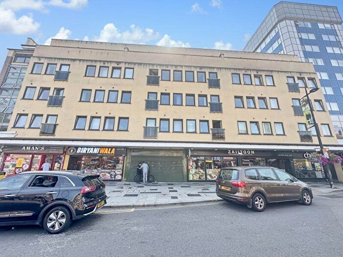 1 Bedroom Flat To Rent In High Street, Slough, SL1