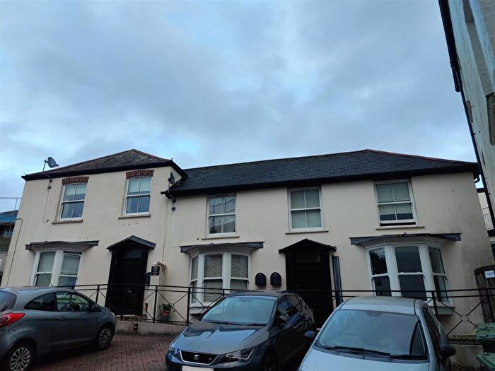 1 Bedroom Apartment To Rent In A Trevarthian Road St Austell Cornwall, PL25