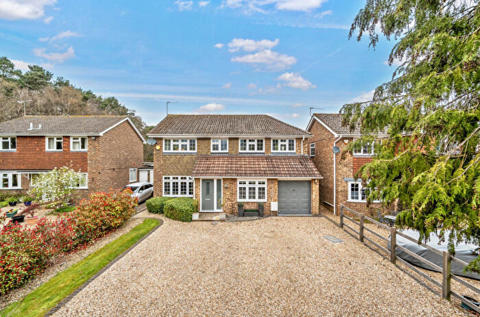 4 Bedroom Detached House For Sale In Brentmoor Road, West End, Woking, GU24