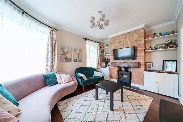 2 Bedroom Flat For Sale In Fortune Green Road, West Hampstead, NW6