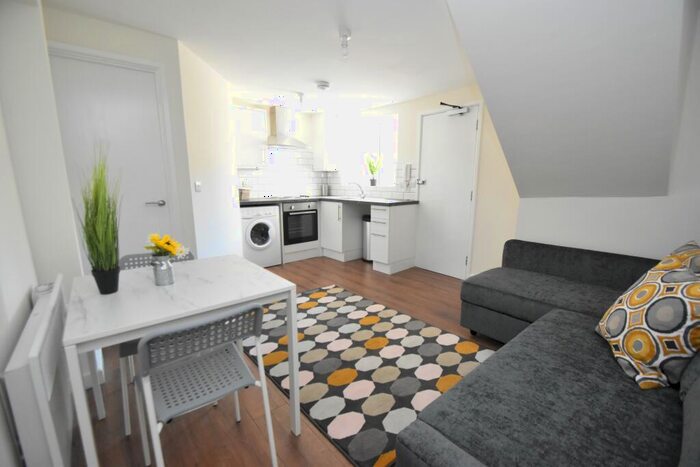 1 Bedroom Flat To Rent In Cathays Terrace, Cathays, Cardiff, CF24