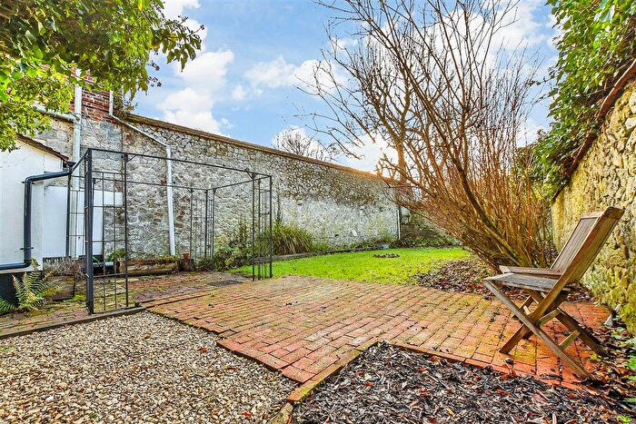 2 Bedroom Flat For Sale In Otterpool Lane, Lympne, Hythe, Kent, CT21