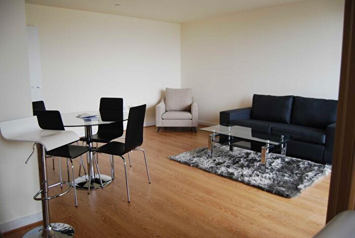 1 Bedroom Flat To Rent In The Panoramic, London, E14