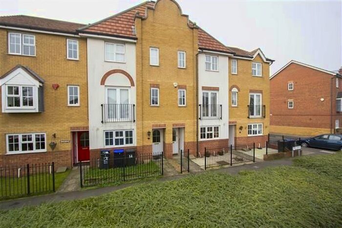 4 Bedroom Town House To Rent In The Chase, Montefiore Avenue, Ramsgate, CT11