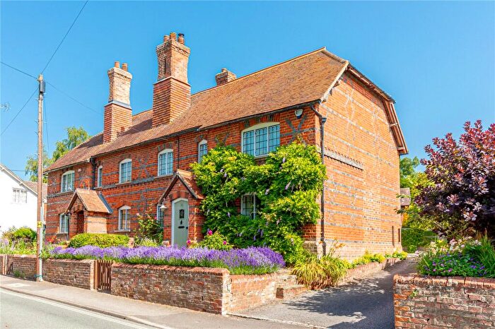 3 Bedroom Cottage For Sale In Newbury Road, Kingsclere, Newbury, Hampshire, RG20