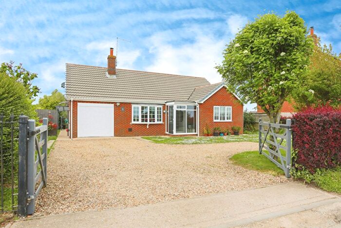 3 Bedroom Detached House For Sale In Fengate Drove, Weston Hills, Spalding, PE12