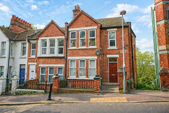 1 Bedroom Flat For Sale In Milward Road, Hastings, TN34