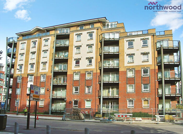 2 Bedroom Flat To Rent In Merchants Quarters, Briton Street, Bargate, Southampton, SO14