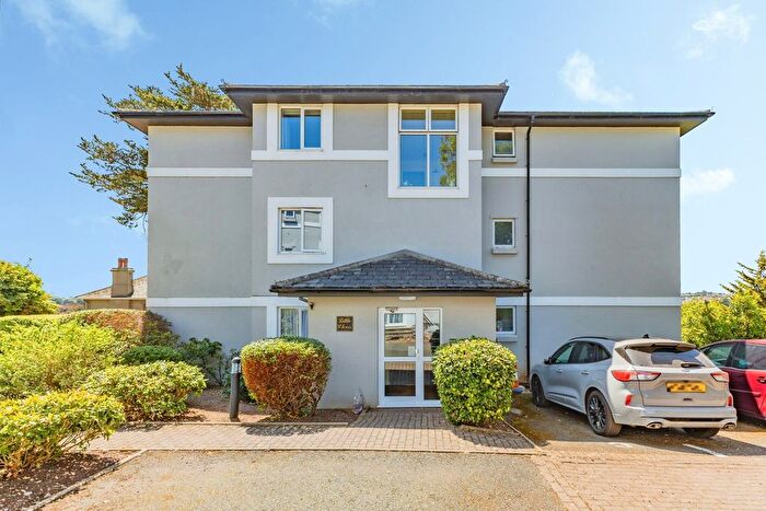 1 Bedroom Flat For Sale In Thurlow Road, Torquay, Devon, TQ1