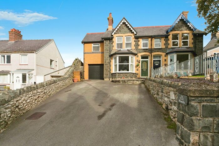 4 Bedroom Semi-Detached House For Sale In Valley Road, Llanfairfechan, Conwy, LL33