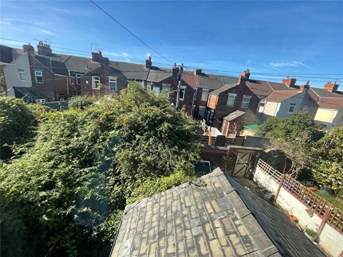 3 Bedroom Terraced House For Sale In Austerfield Avenue, Doncaster, South Yorkshire, DN5