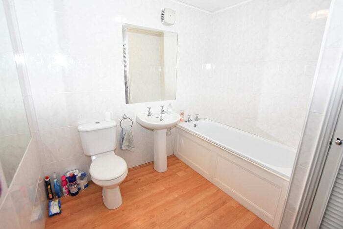 2 Bedroom Duplex To Rent In College Avenue, Plymouth, PL4
