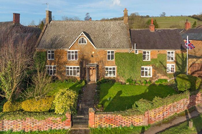 5 Bedroom Detached House To Rent In Priors Marston, Southam, Warwickshire, CV47