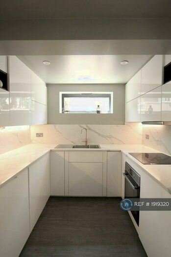 2 Bedroom Flat To Rent In Lordship Lane, London, SE22