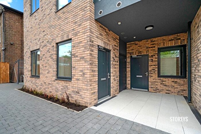 2 Bedroom Apartment To Rent In Keepers Yard, The Roundway, Tottenham, London, N17