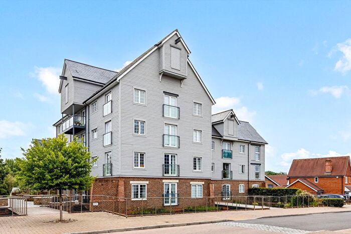 2 Bedroom Flat For Sale In The Boulevard, Horsham, RH12