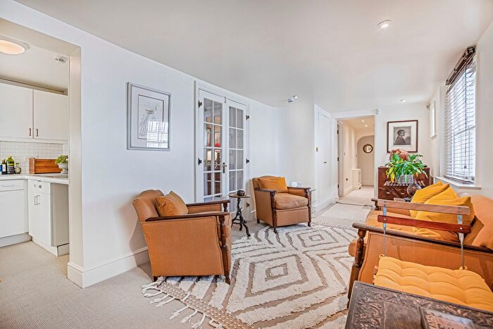 2 Bedroom Flat To Rent In Montpelier Square, Knightsbridge, SW7