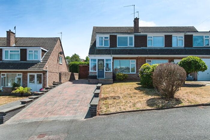 3 Bedroom Semi Detached House For Sale In Broadfields Road, Exeter, EX2
