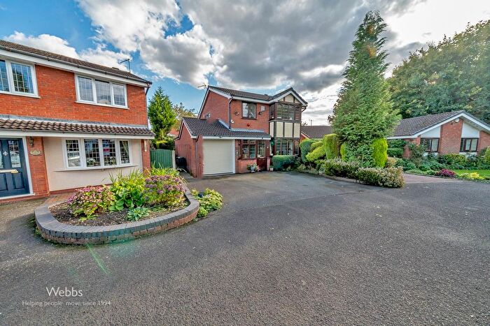 4 Bedroom Detached House For Sale In Mallard Close, Walsall, WS3