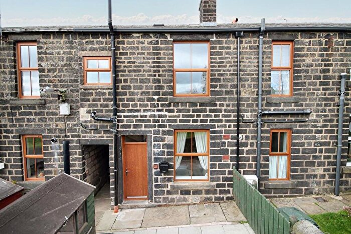 2 Bedroom Terraced House To Rent In Blackstone Edge Old Road, Littleborough, OL15
