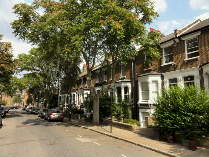 1 Bedroom Flat To Rent In Southcote Road, Tufnell Park, London, N19