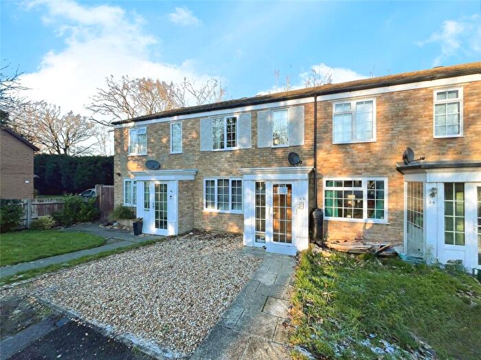 3 Bedroom Terraced House For Sale In Hatherwood, Yateley, Hampshire, GU46