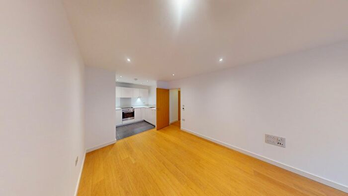 2 Bedroom Flat For Sale In Waterhouse Apartments, Saffron Central Square, Croydon, CR0