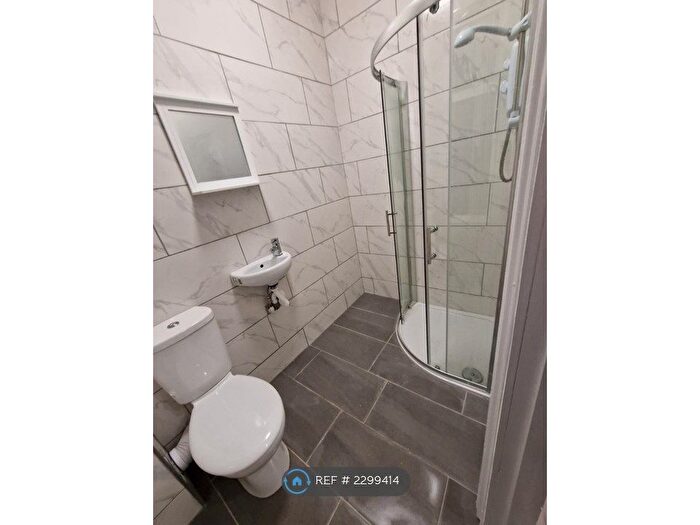 1 Bedroom Flat To Rent In Brandville Road, West Drayton, UB7