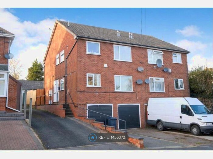 2 Bedroom Maisonette To Rent In Hawkesyard Road, Birmingham, B24