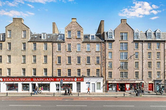 1 Bedroom Flat For Sale In / St Patrick Square, Newington, Edinburgh, EH8