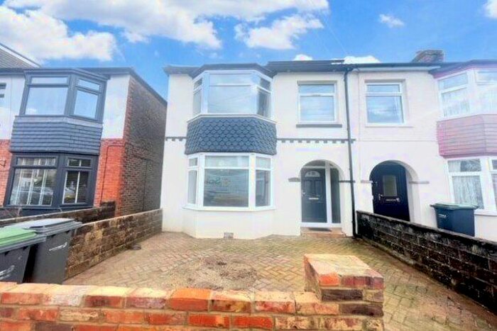 3 Bedroom Property To Rent In Grange Crescent, Gosport, PO12