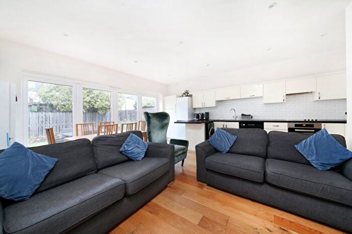 5 Bedroom Semi Detached House To Rent In Bedford Terrace, Lyham Road, SW2