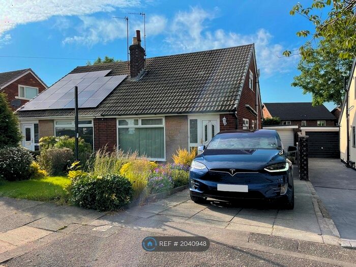 4 Bedroom Bungalow To Rent In Ascot Way, Accrington, BB5