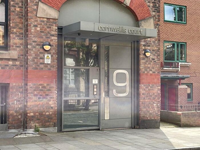 3 Bedroom Penthouse To Rent In Penthouse, Cornwallis Street, City Centre, L1