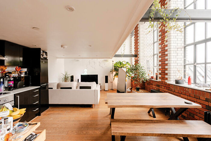 1 Bedroom Flat For Sale In The Robinson Building, Norfolk Place, Bedminster, Bristol, BS3