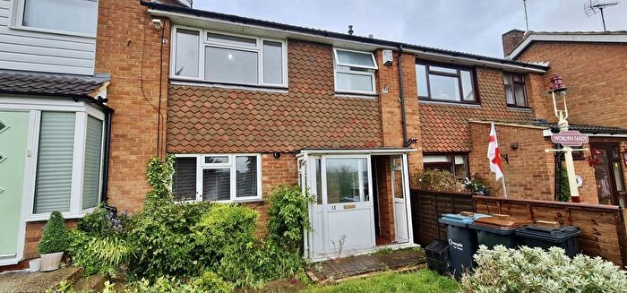 3 Bedroom Semi-Detached House To Rent In Luton, LU2