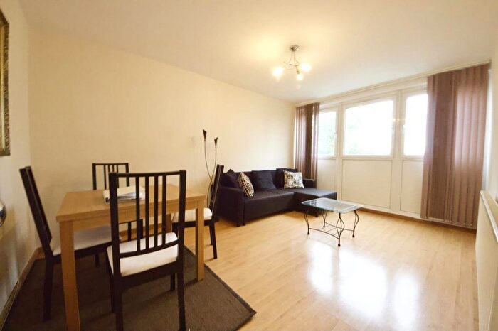 Studio To Rent In Wapping, London, E1W