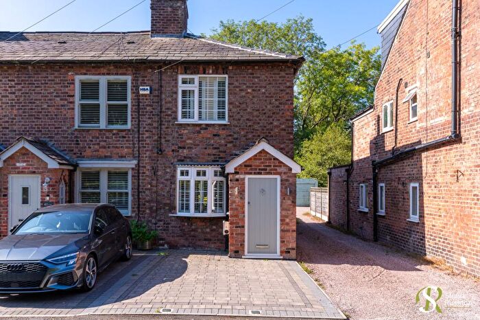 2 Bedroom End Of Terrace House For Sale In Brook Lane, Alderley Edge, SK9