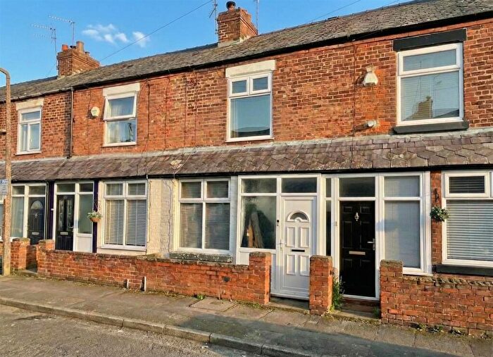 2 Bedroom Terraced House To Rent In Hyde Grove, Sale, M33