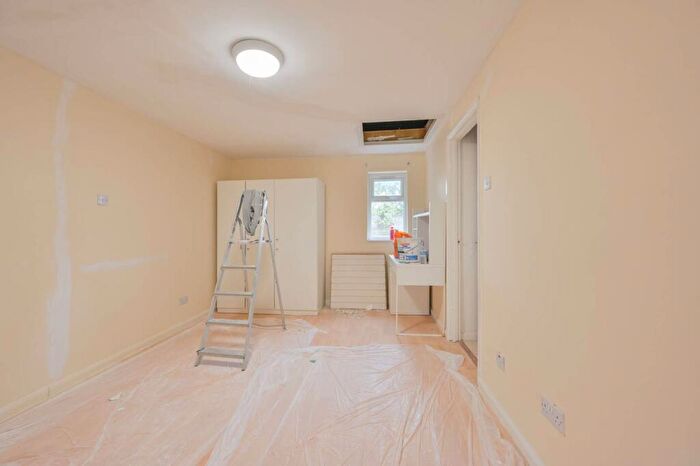 1 Bedroom Flat To Rent In Roxeth Green Avenue, Rayners Lane, Harrow, HA2