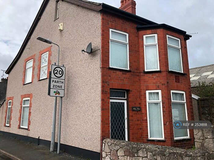 4 Bedroom Detached House To Rent In Beach Road, Bangor, LL57