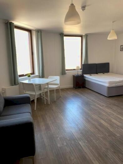 1 Bedroom Flat To Rent In Moorfields, Liverpool, L2