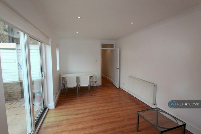 1 Bedroom Flat To Rent In Haverstock Hill, London, NW3