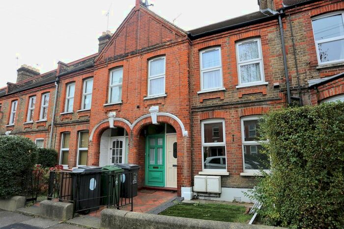 2 Bedroom Flat To Rent In Diana Road, Walthamstow, London E17