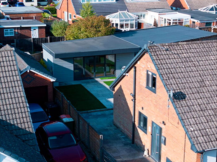 4 Bedroom Semi Detached House For Sale In Roshaw, Grimsargh, Preston, PR2