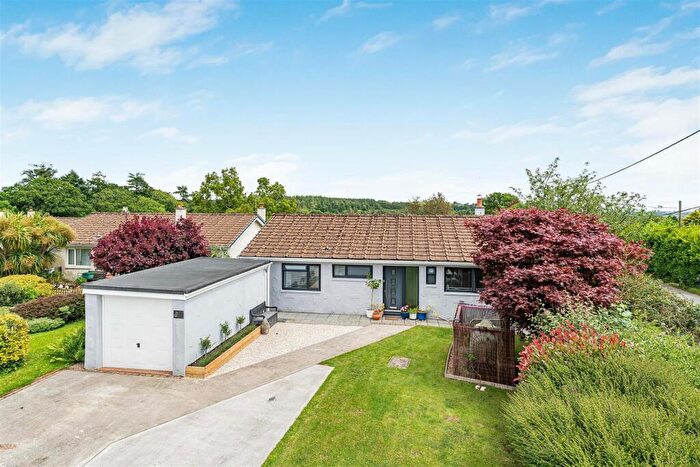 3 Bedroom Bungalow For Sale In East Park Close, Winkleigh, EX19